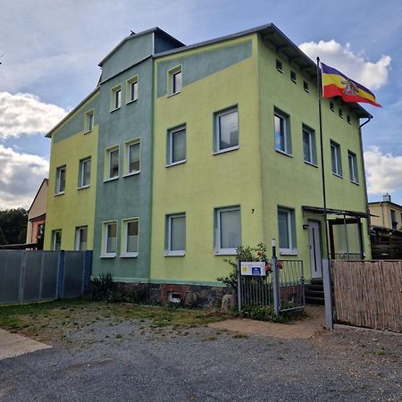 Familienfreundliche Fewo Mv Malchin Exterior foto